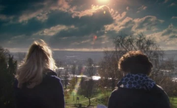 Кадр из «Молокососы» 3 сезон 10 серия