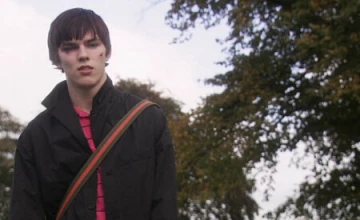 Кадр из сериала Молокососы