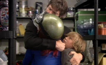 Кадр из «Молокососы» 4 сезон 2 серия