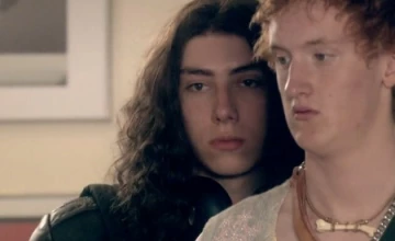 Кадр из сериала Молокососы 5 сезон