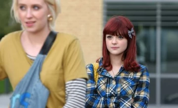 Кадр из сериала Молокососы