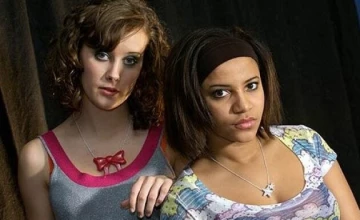 Кадр из «Молокососы» 1 сезон 7 серия