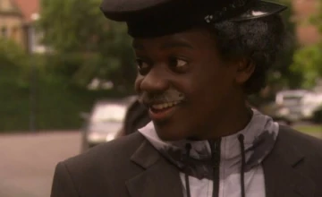 Кадр из «Молокососы» 2 сезон 2 серия