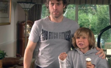 Кадр из сериала Молокососы 4 сезон