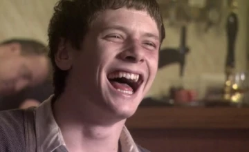 Кадр из «Молокососы» 3 сезон 10 серия